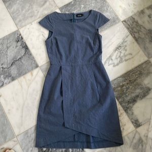 Cute&casual Kate Spade♠️Saturday dress👗has a slight highlow hem makes it unique